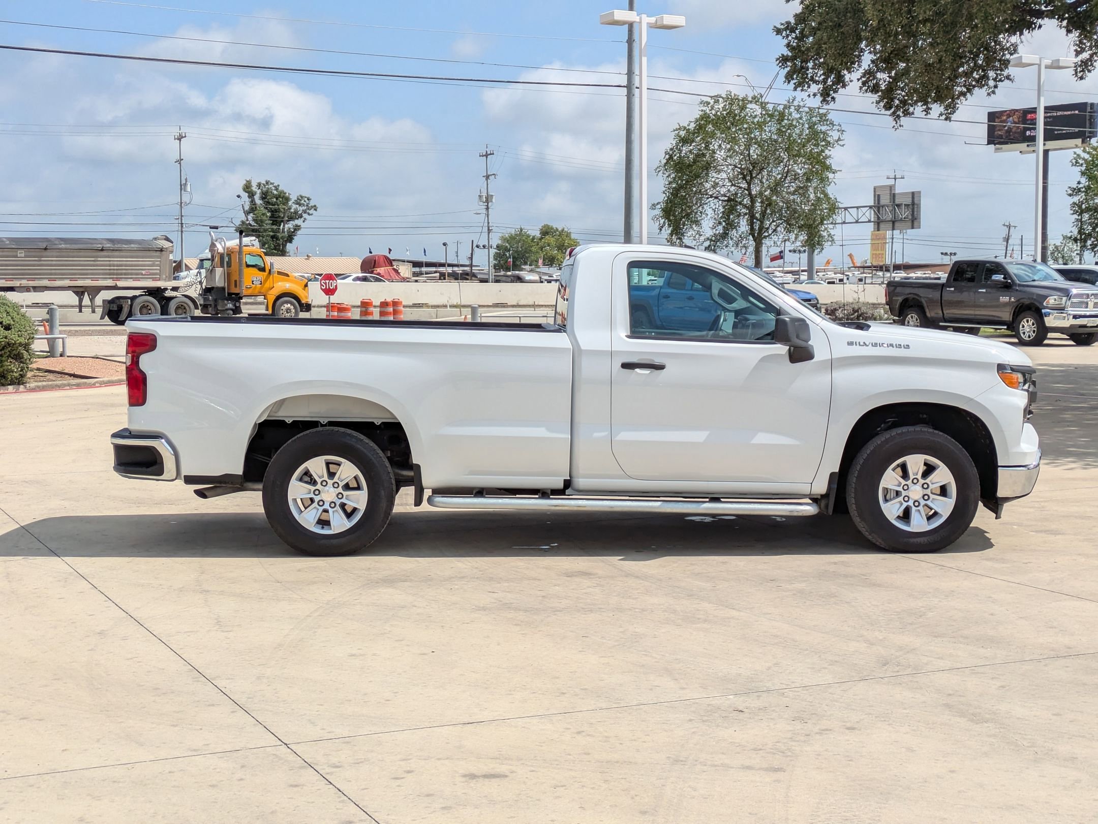 2024 Chevrolet Silverado 1500 Work Truck photo 2