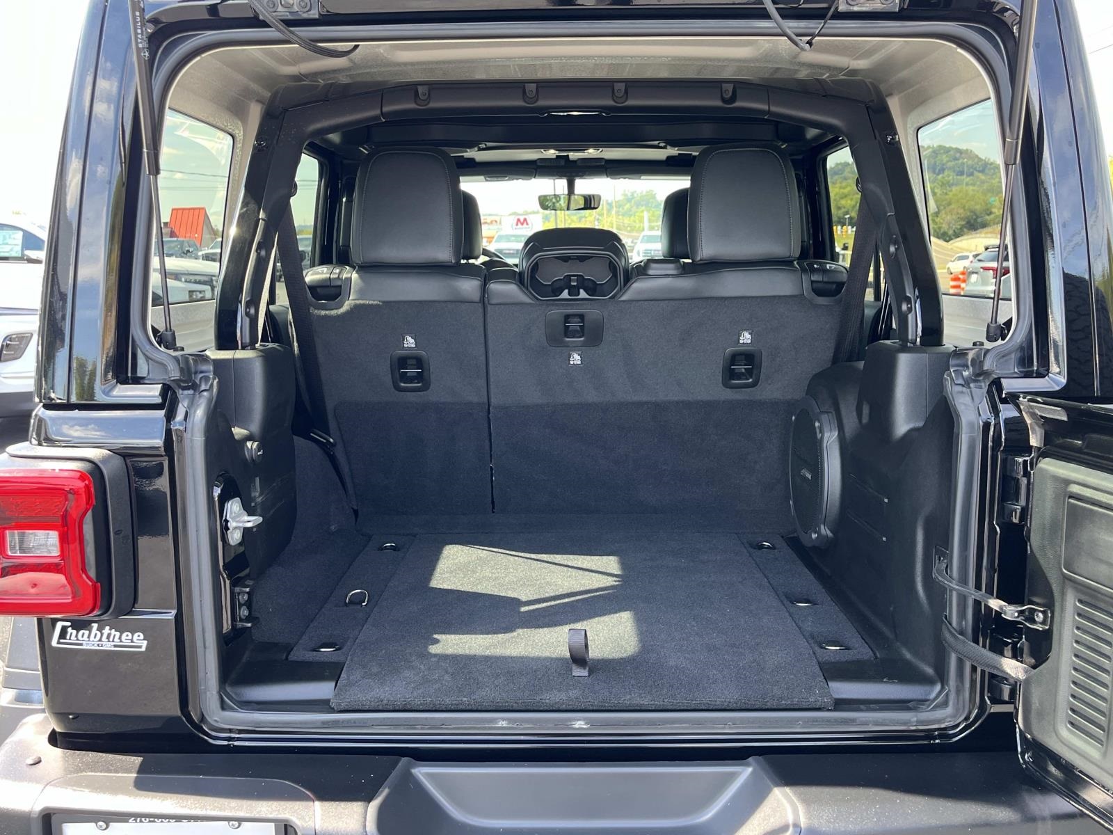 2022 Jeep Wrangler Unlimited Rubicon photo 19