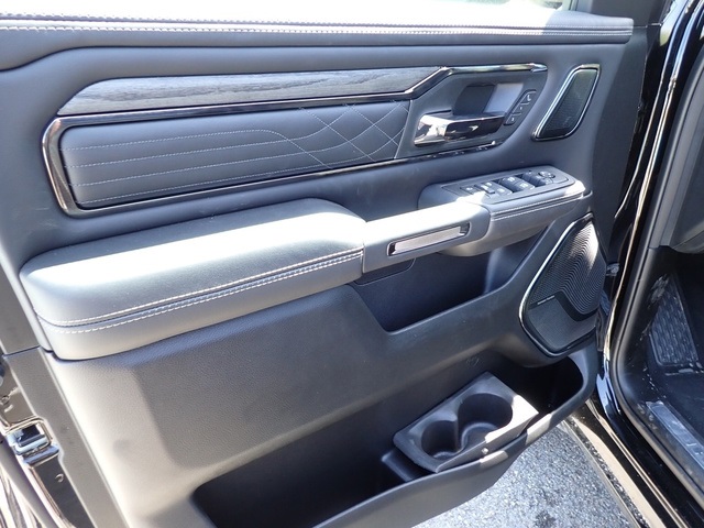 2025 Ram 1500 Limited photo 16