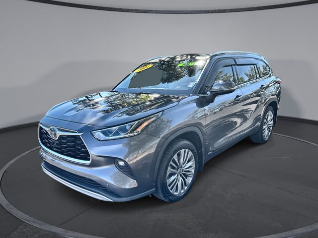 2021 Toyota Highlander Platinum's photo