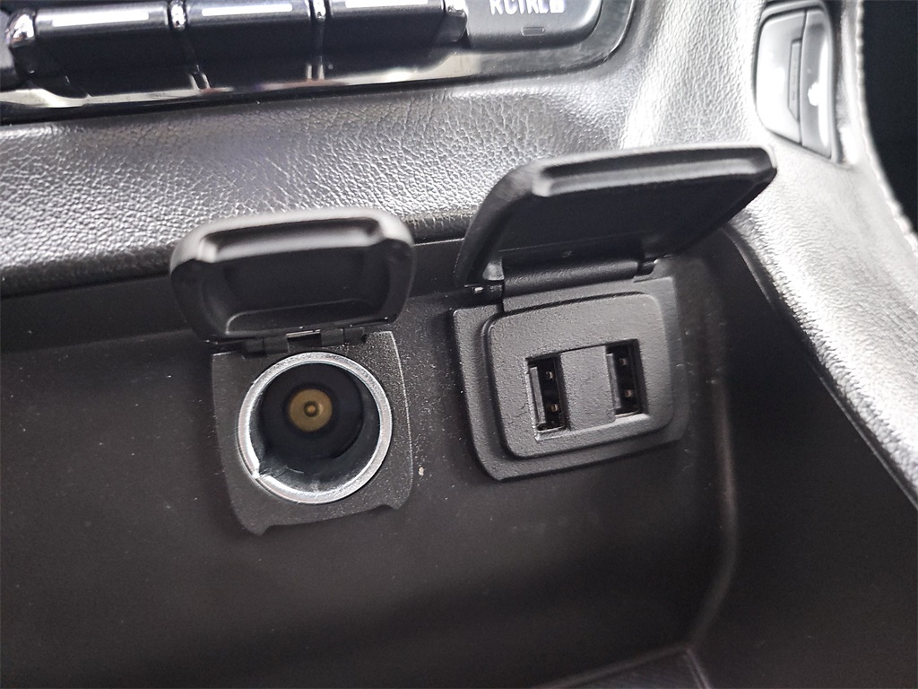 2018 Chevrolet Tahoe LT photo 27