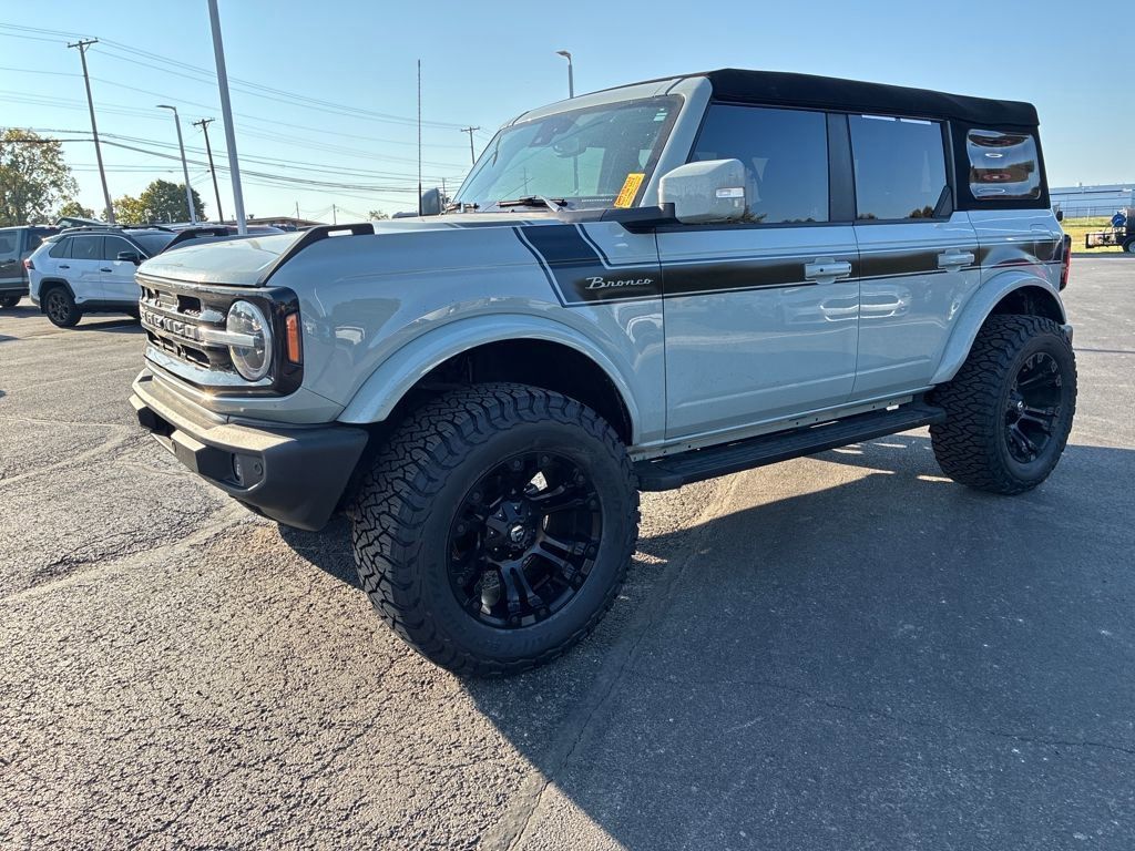 2023 Ford Bronco Outer Banks photo 22