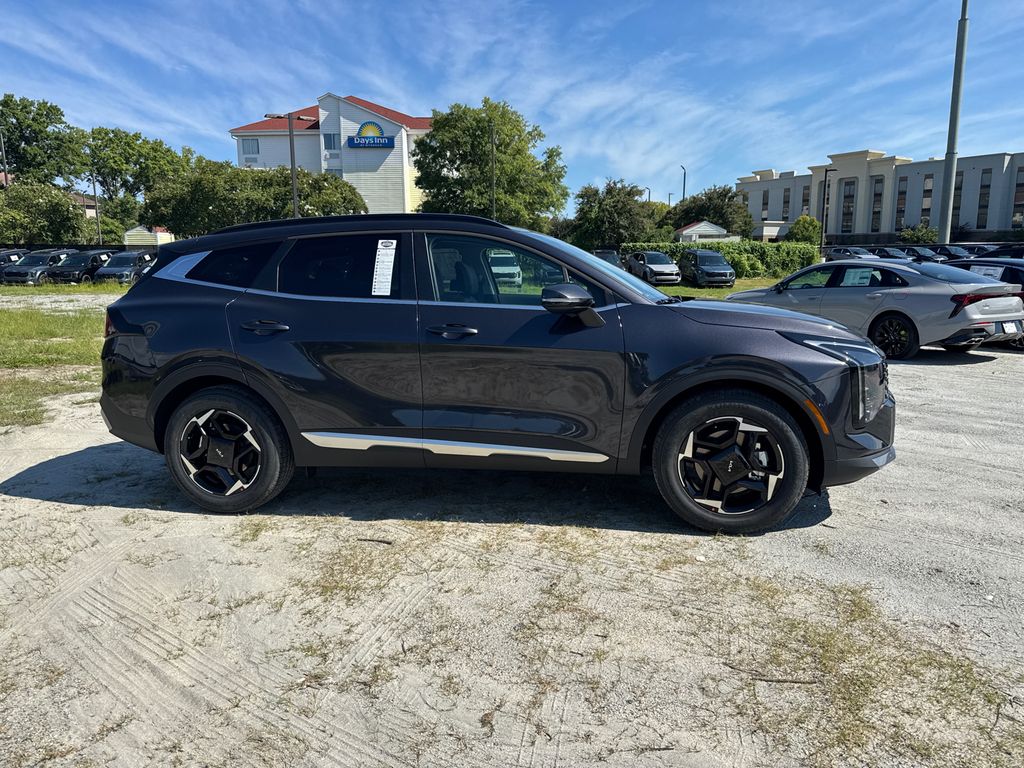 2026 Kia Sportage EX photo 2
