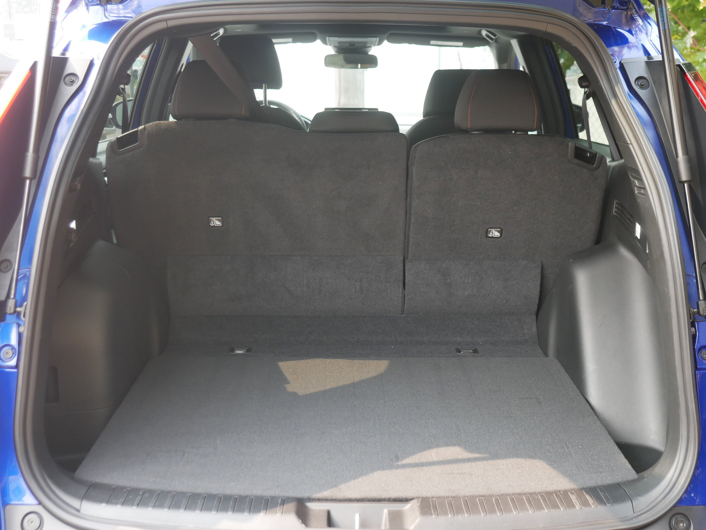 2023 Honda CR-V Hybrid Sport photo 4