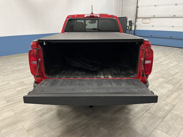 2017 Chevrolet Colorado LT photo 12