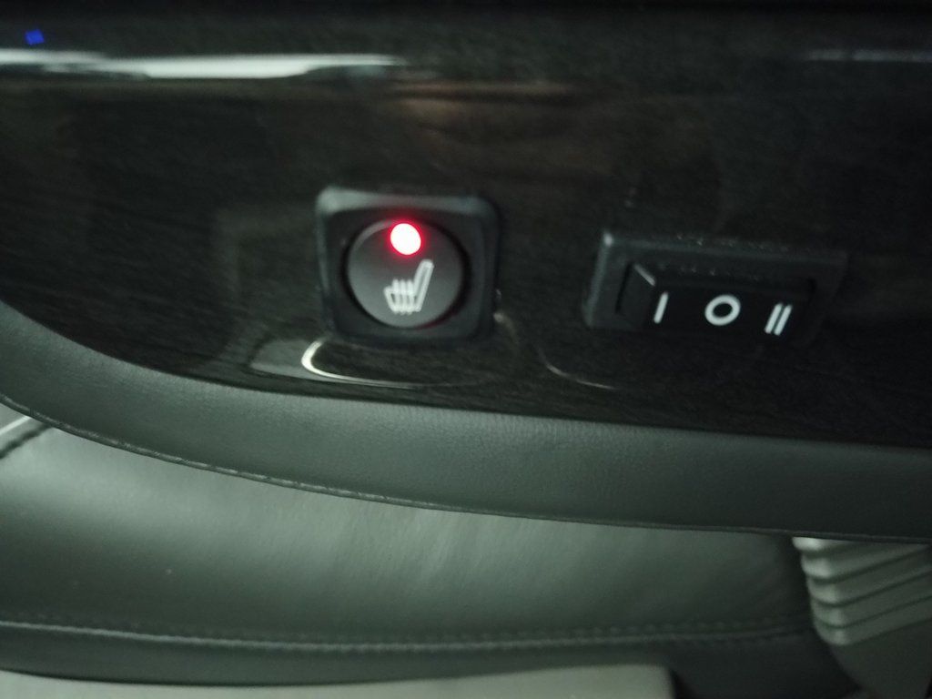 2023 Chevrolet Express photo 26