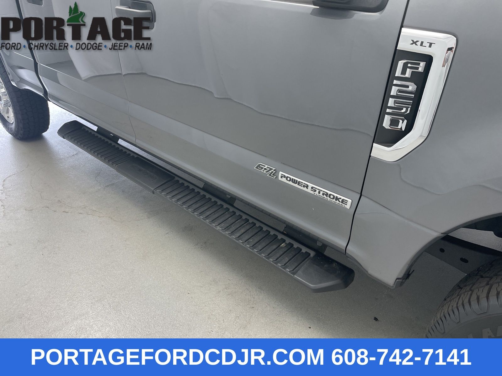 2022 Ford F-250 XLT photo 2