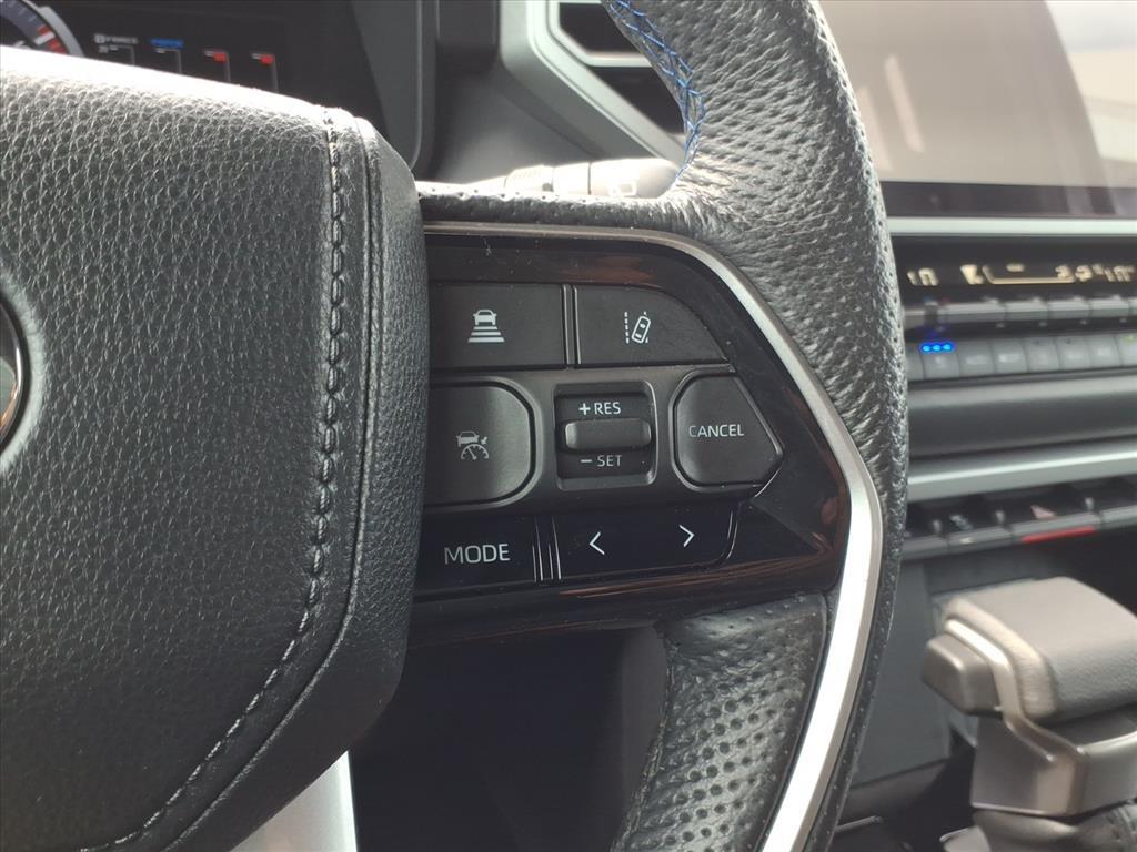 2024 Toyota Sequoia Platinum photo 17