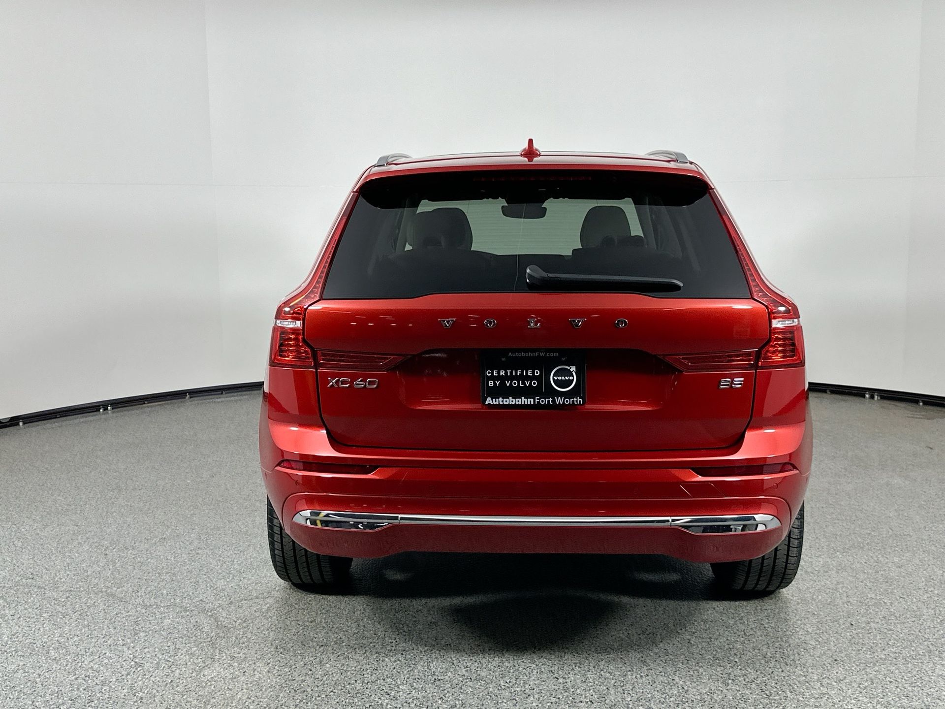 2023 Volvo XC60 B5 Plus photo 5