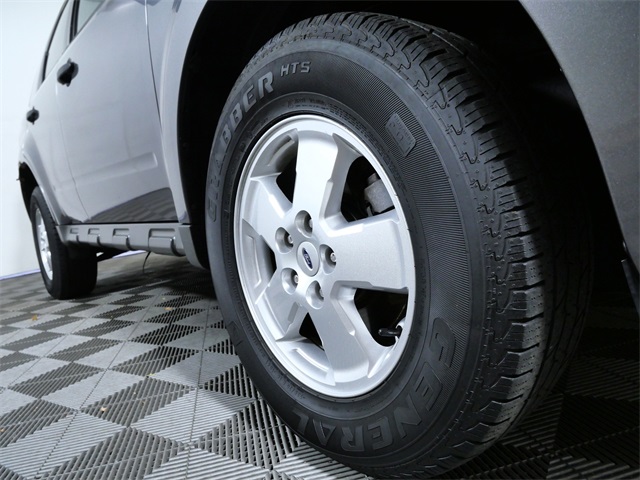 Used 2011 Ford Escape XLT with VIN 1FMCU9DG6BKB13953 for sale in Apple Valley, Minnesota