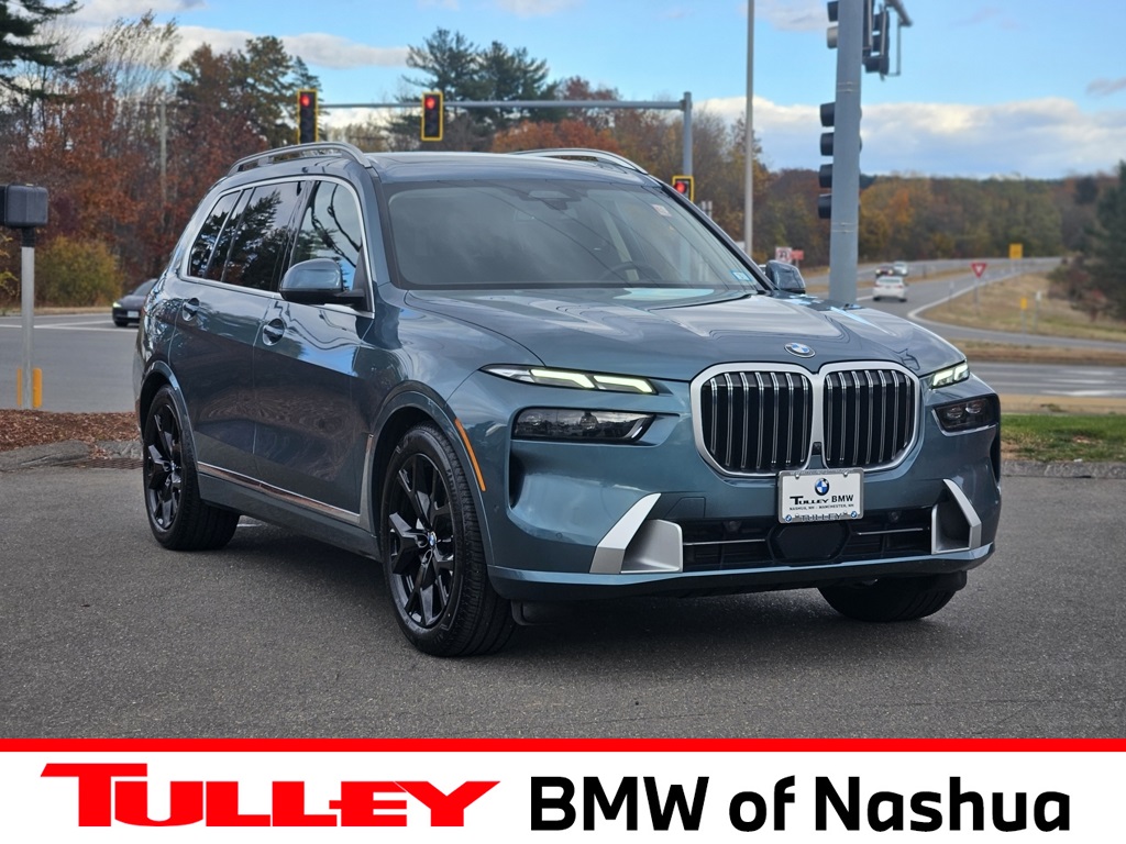 2025 BMW X7 40i's photo