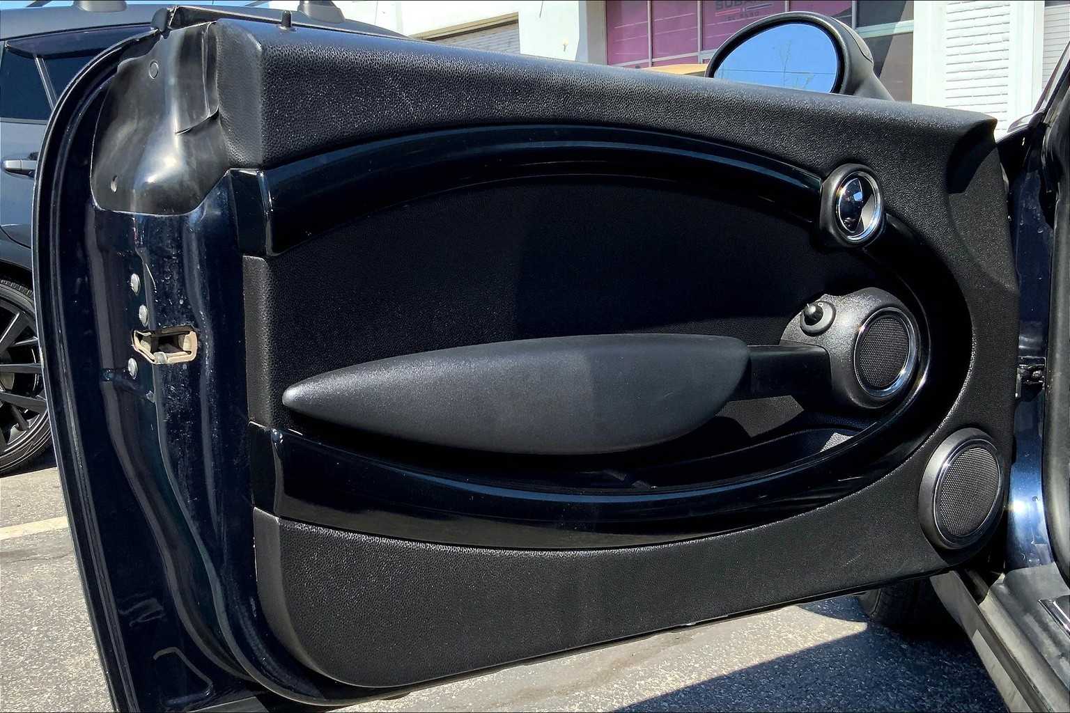 2012 Mini Clubman Base photo 15