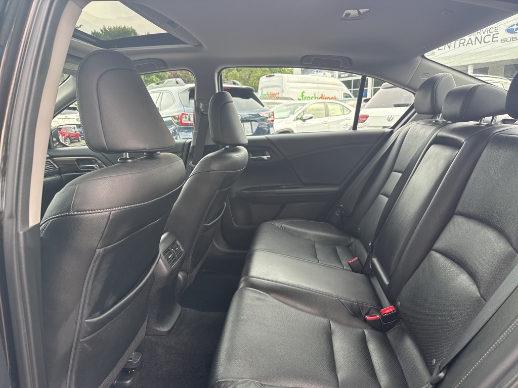 2016 Honda Accord EX-L photo 25