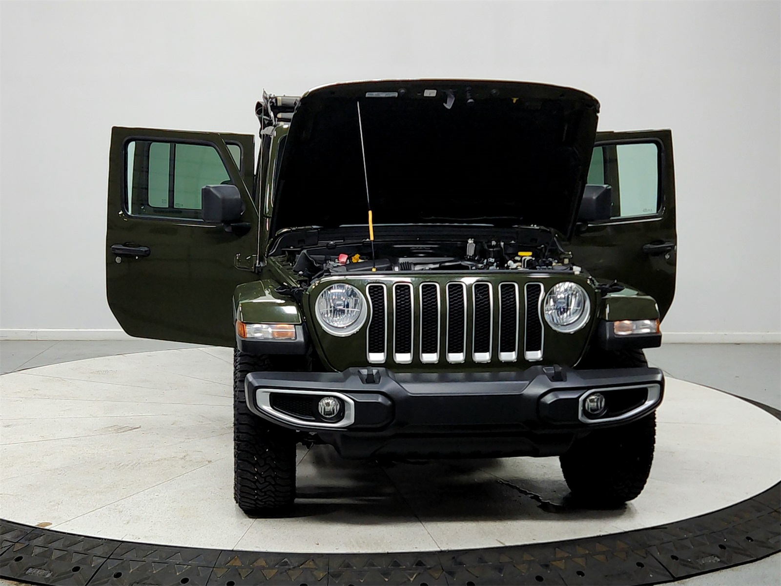 2021 Jeep Wrangler Unlimited Sahara photo 10