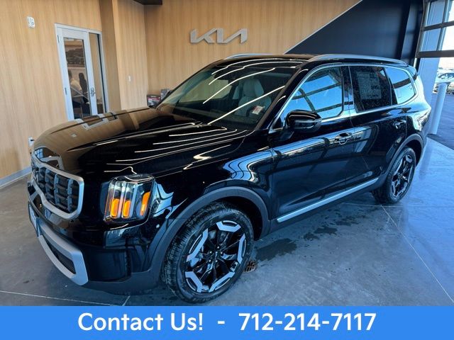 2025 Kia Telluride S's photo