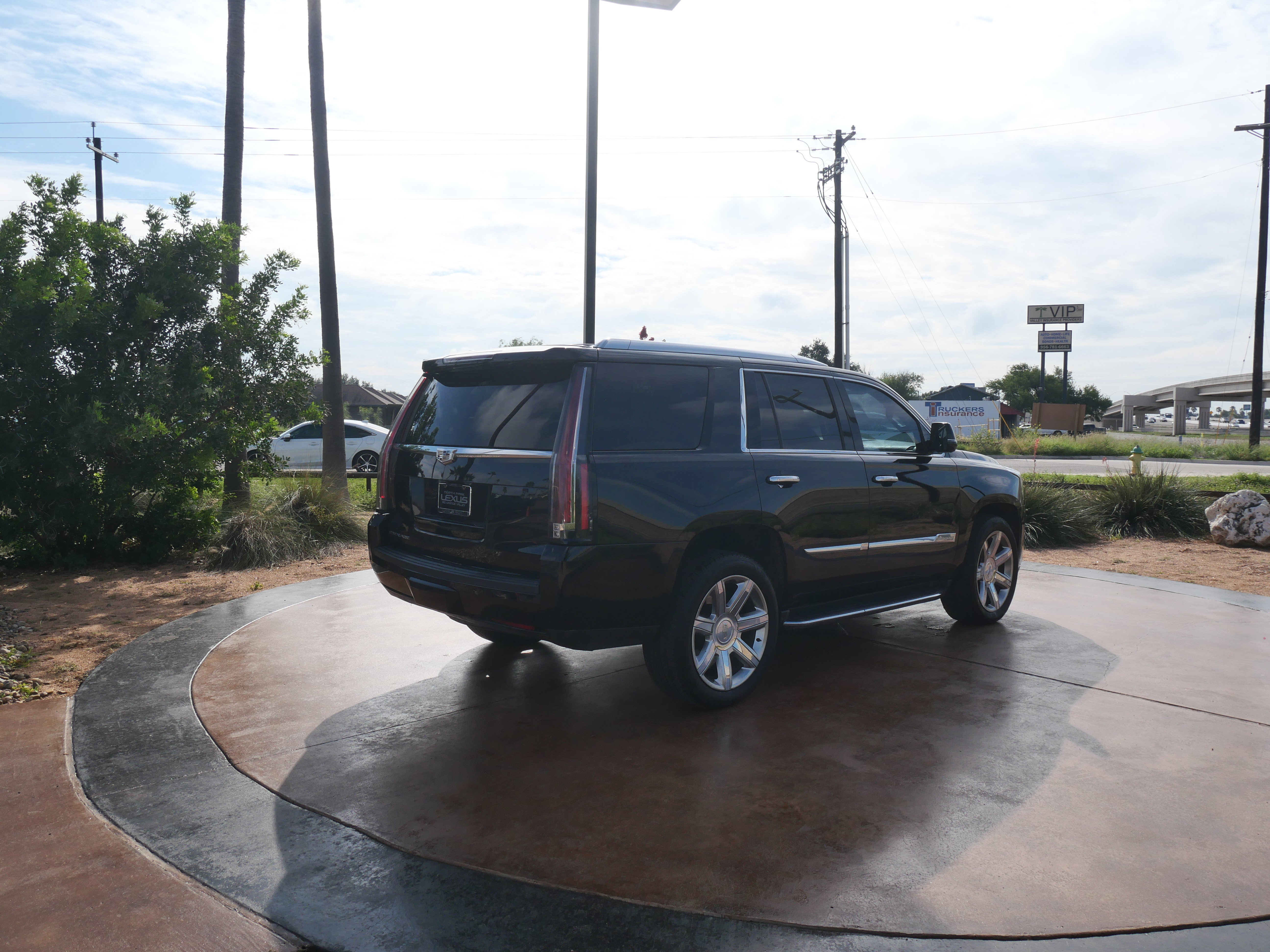 Used 2016 Cadillac Escalade Luxury with VIN 1GYS3BKJ8GR320930 for sale in San Juan, TX