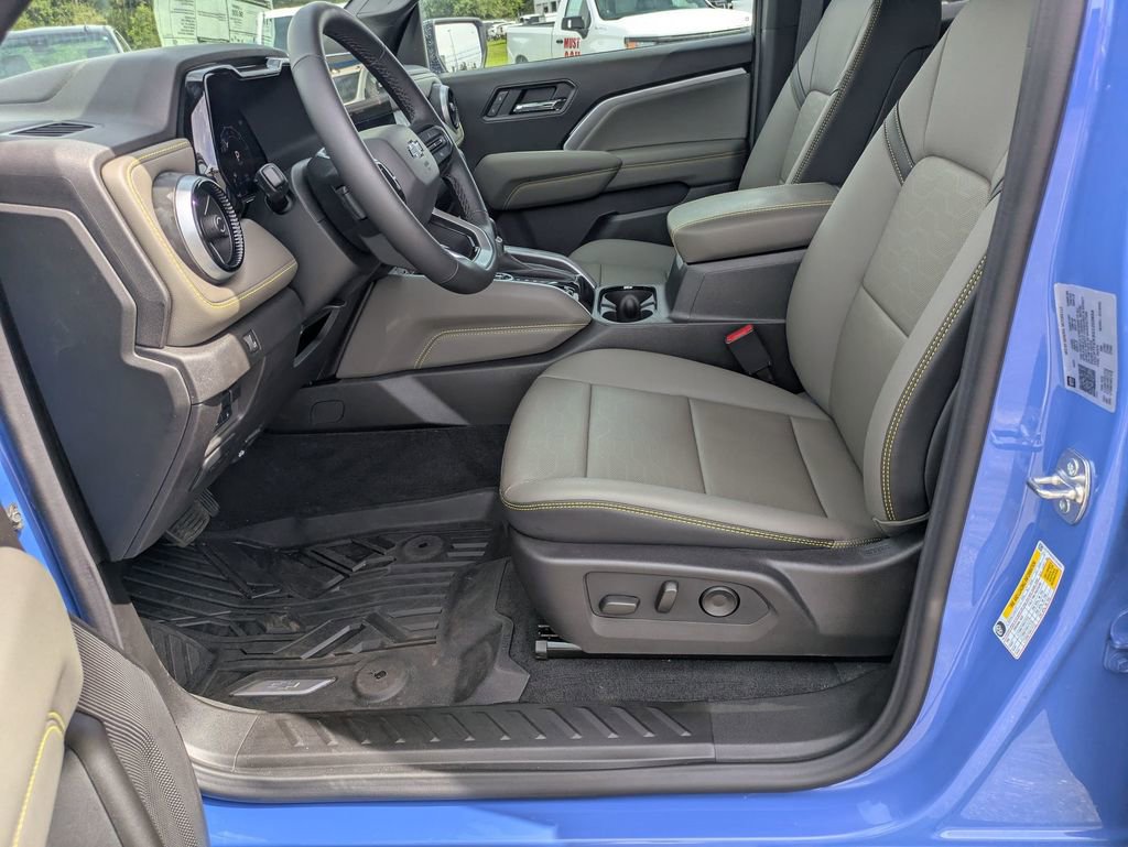 2025 Chevrolet Colorado ZR2 photo 12