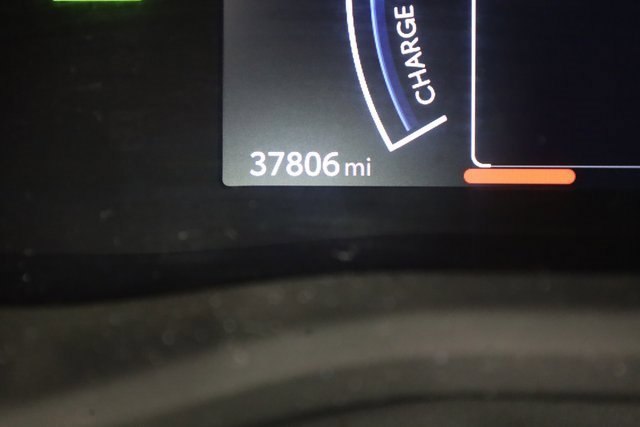 2025 Toyota Camry LE photo 4