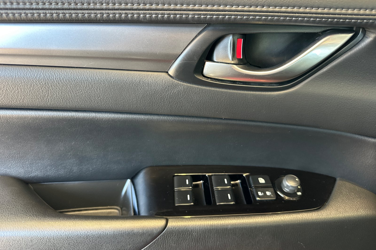 2023 Mazda CX-5 2.5 S Preferred photo 10