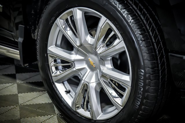 2024 Chevrolet Silverado 1500 High Country photo 3