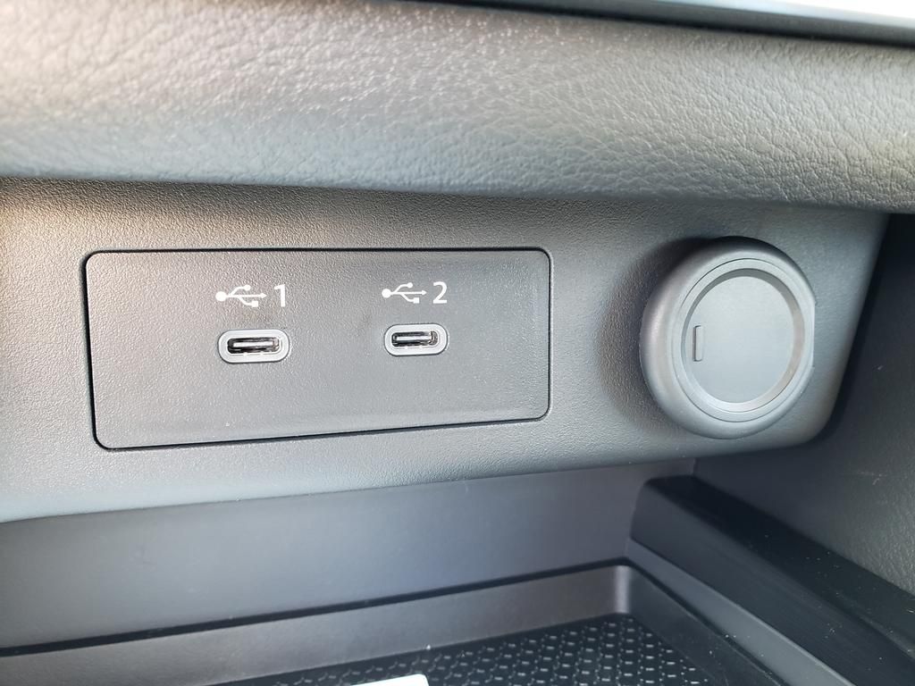2026 Nissan Rogue SV photo 11