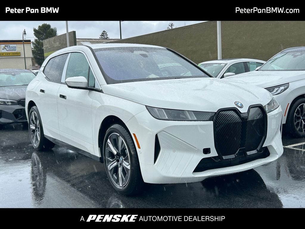 2026 BMW iX 45's photo