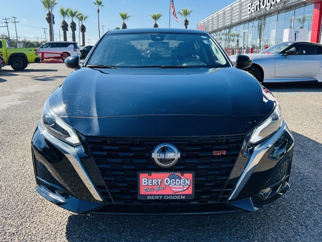 2024 Nissan Altima 2.5 SR photo 2