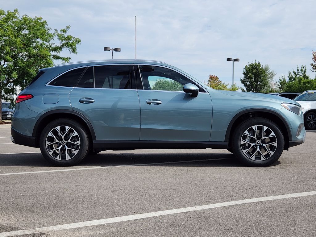2026 Mercedes Benz GLC 350e 4MATIC photo 2