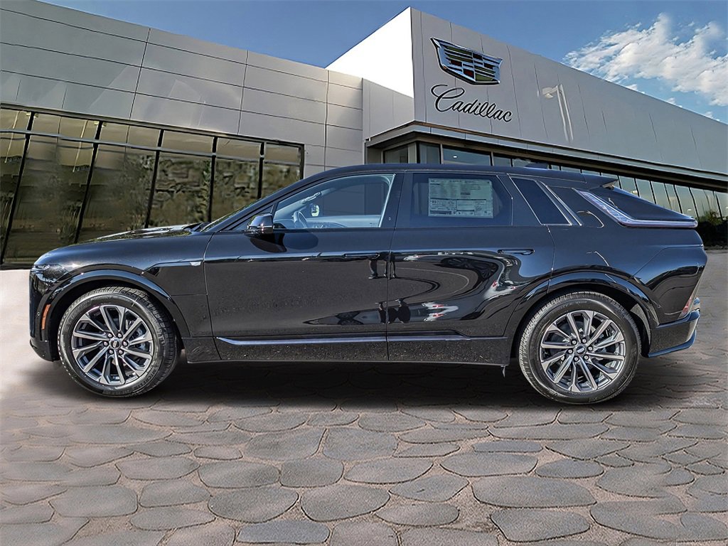2026 Cadillac Lyriq Sport photo 2