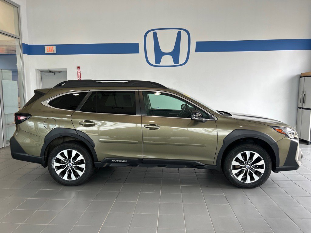 2024 Subaru Outback Limited photo 3