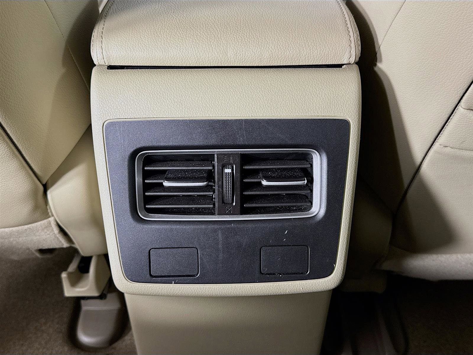 2016 Acura RDX Advance photo 26