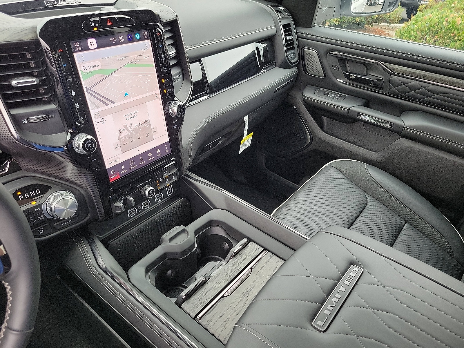 2025 Ram 1500 Limited photo 12