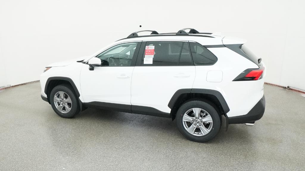2025 Toyota RAV4 XLE photo 11