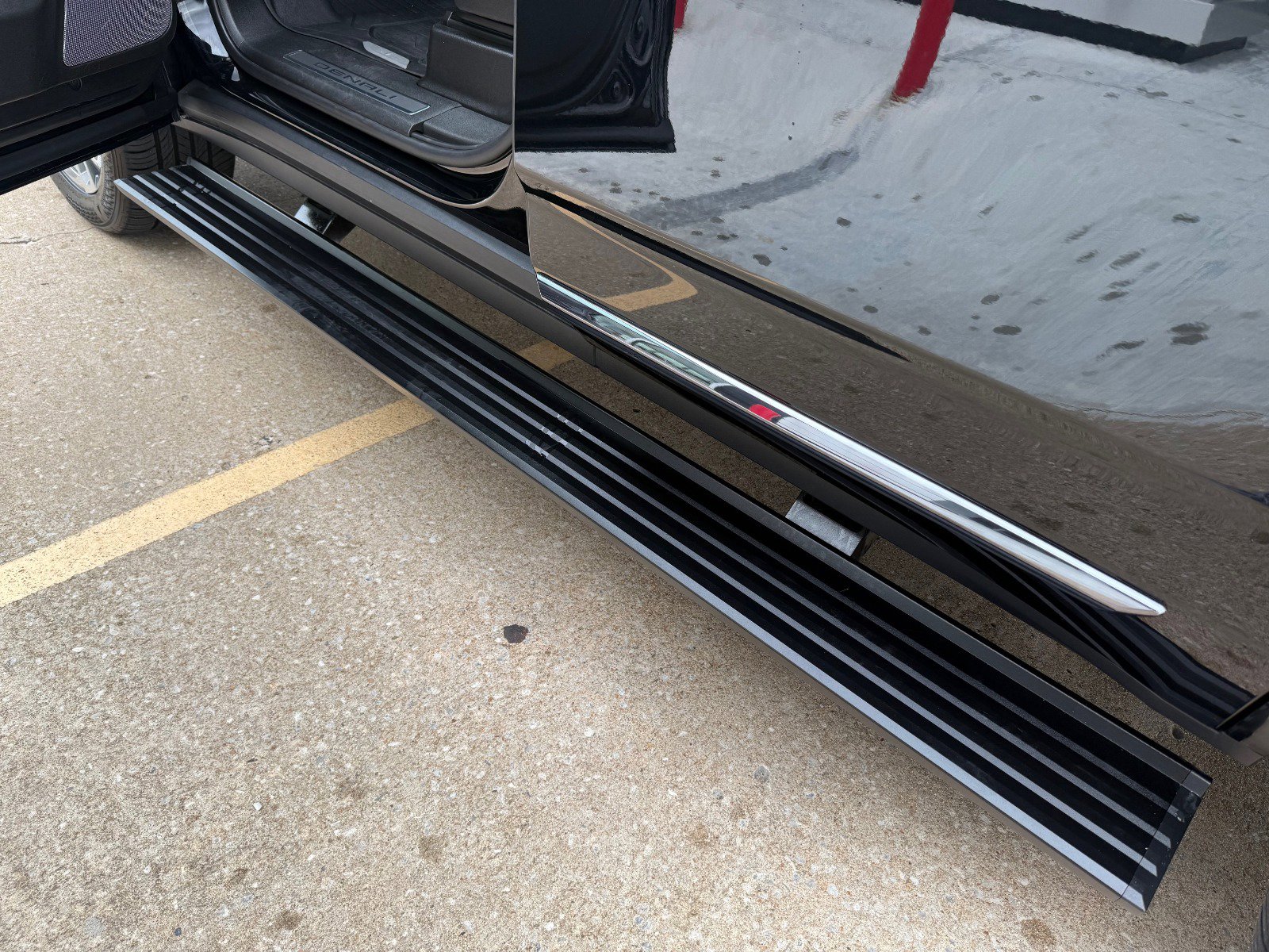 2023 Gmc Yukon Denali Ultimate photo 4