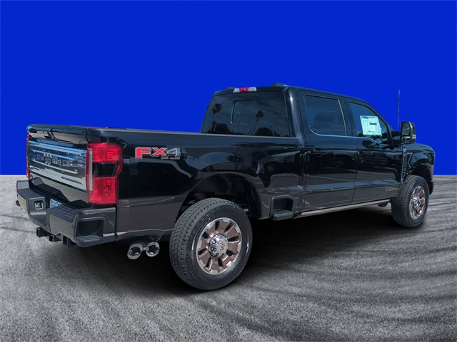 2025 Ford F-350 King Ranch photo 3