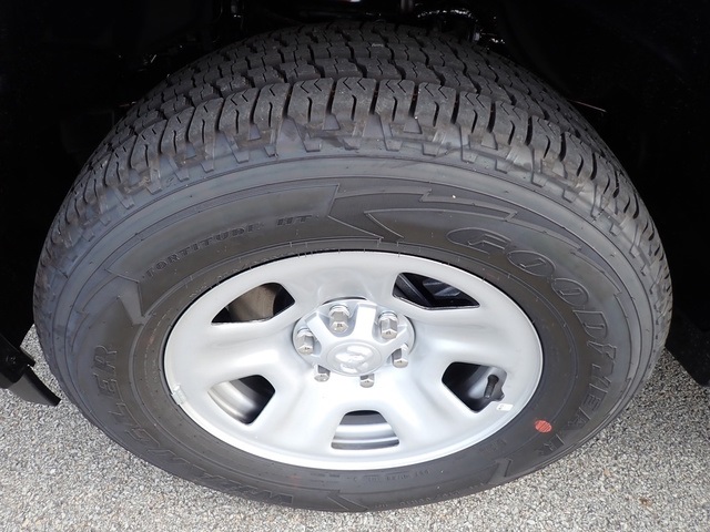 2026 Ram 1500 Tradesman photo 9