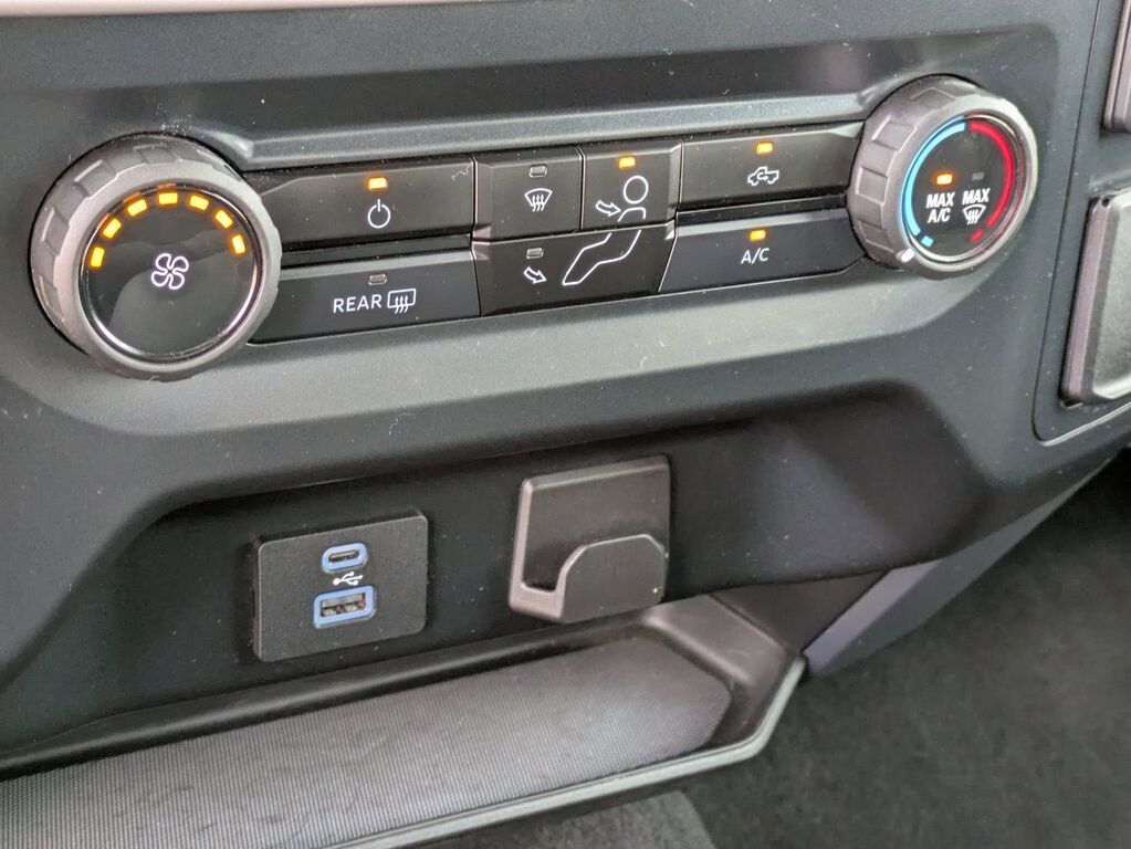 2023 Ford F-150 XLT photo 18