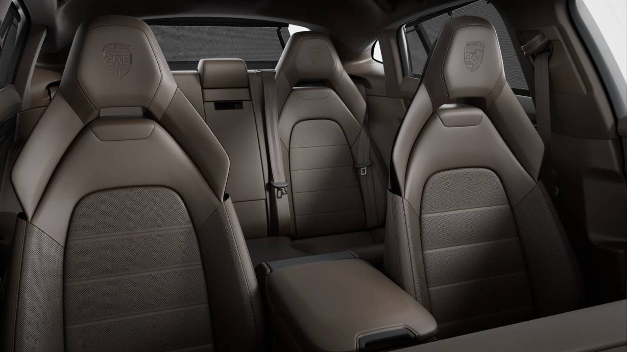 2026 Porsche Panamera 4 photo 10