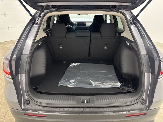 2026 Honda HR-V LX photo 13