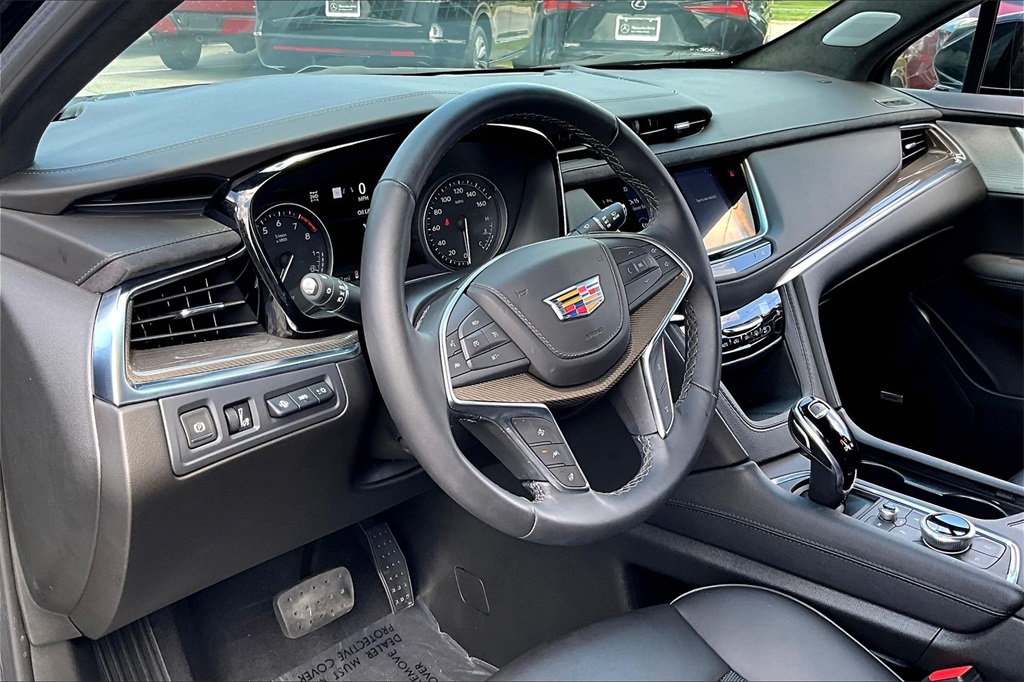 2024 Cadillac XT5 Platinum Premium Luxury photo 17