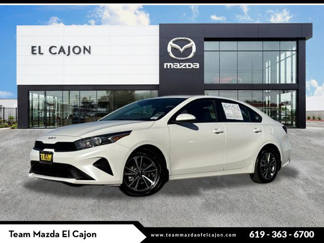 2023 Kia Forte LXS's photo