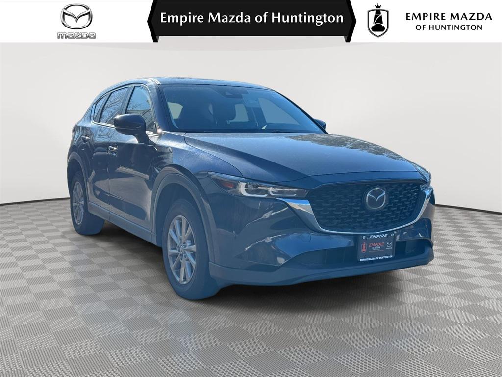 2023 Mazda CX-5 S Preferred package's photo