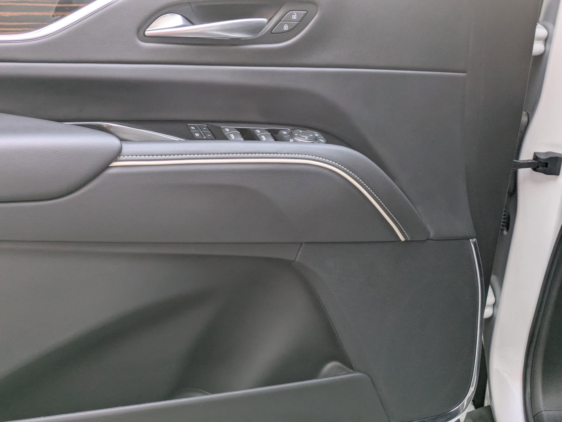 2024 Cadillac Escalade Premium Luxury photo 12