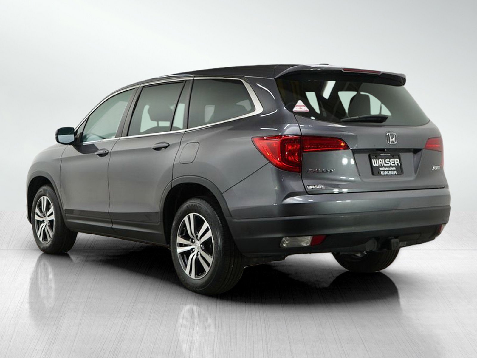 2018 Honda Pilot EX-L photo 2