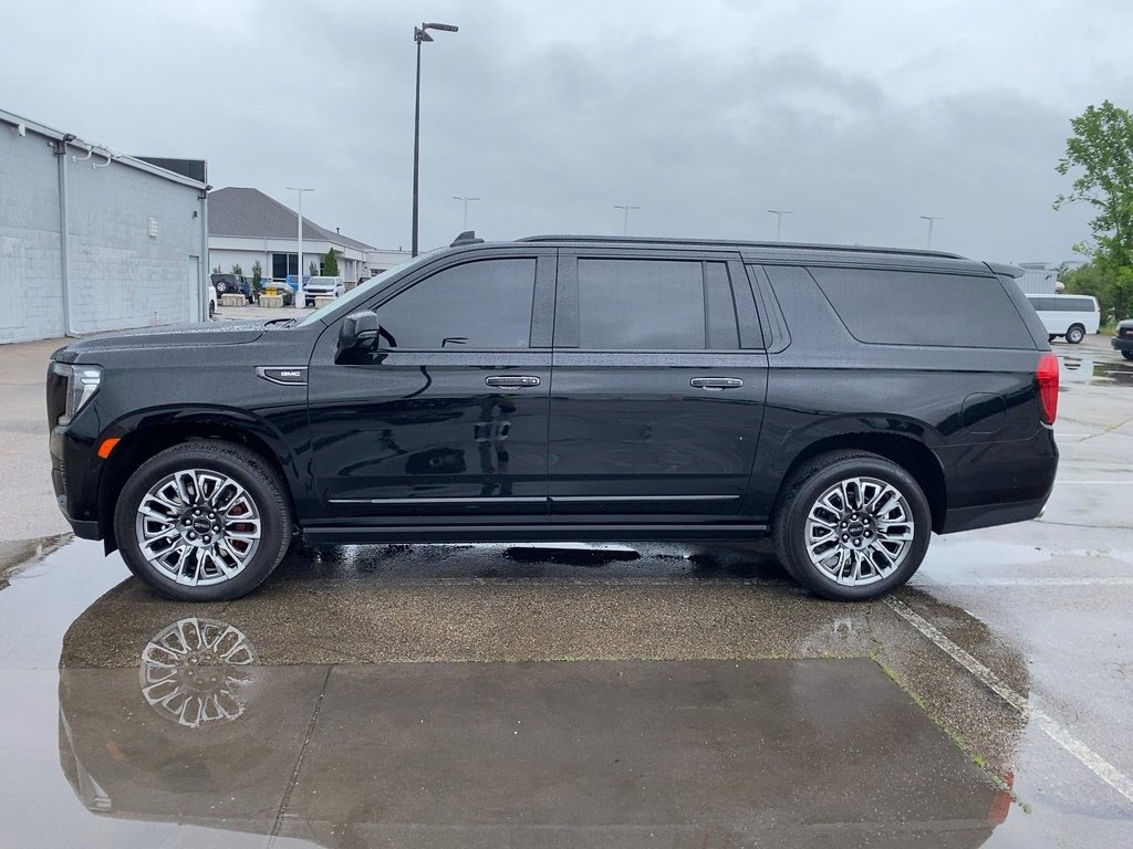 2023 Gmc Yukon XL Denali Ultimate photo 2