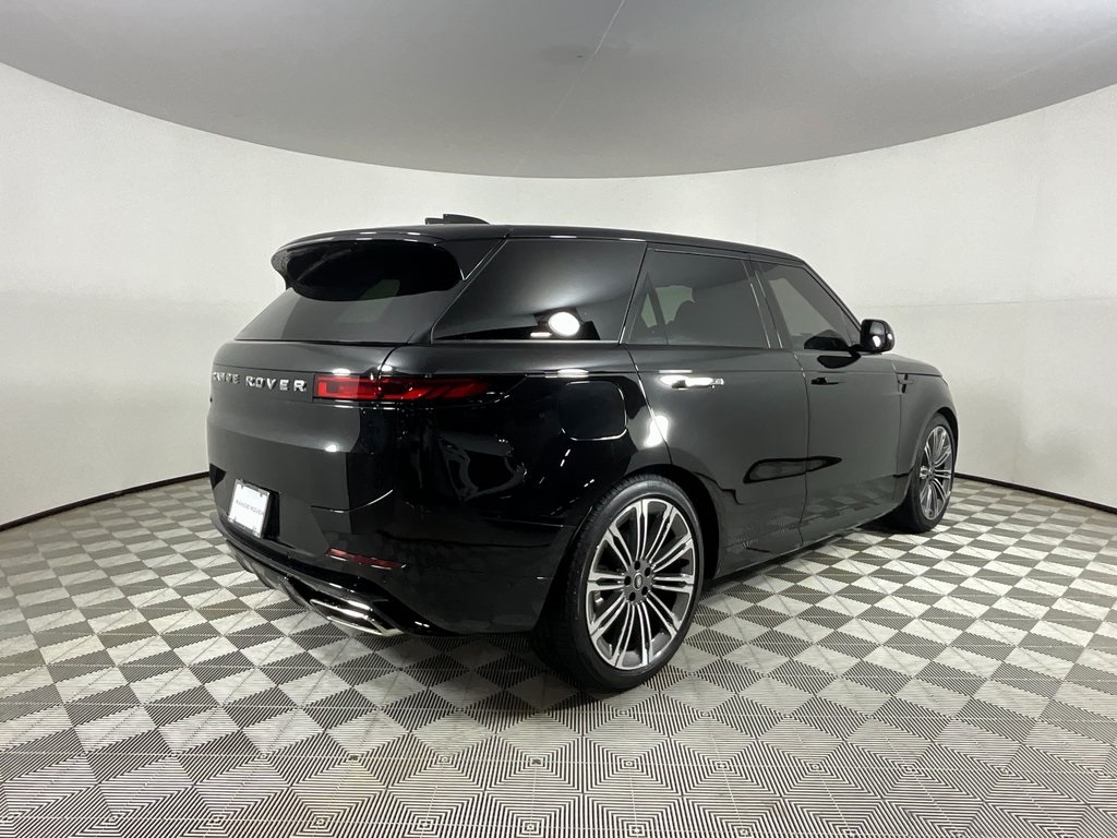 2025 Land Rover Range Rover Sport SE photo 2