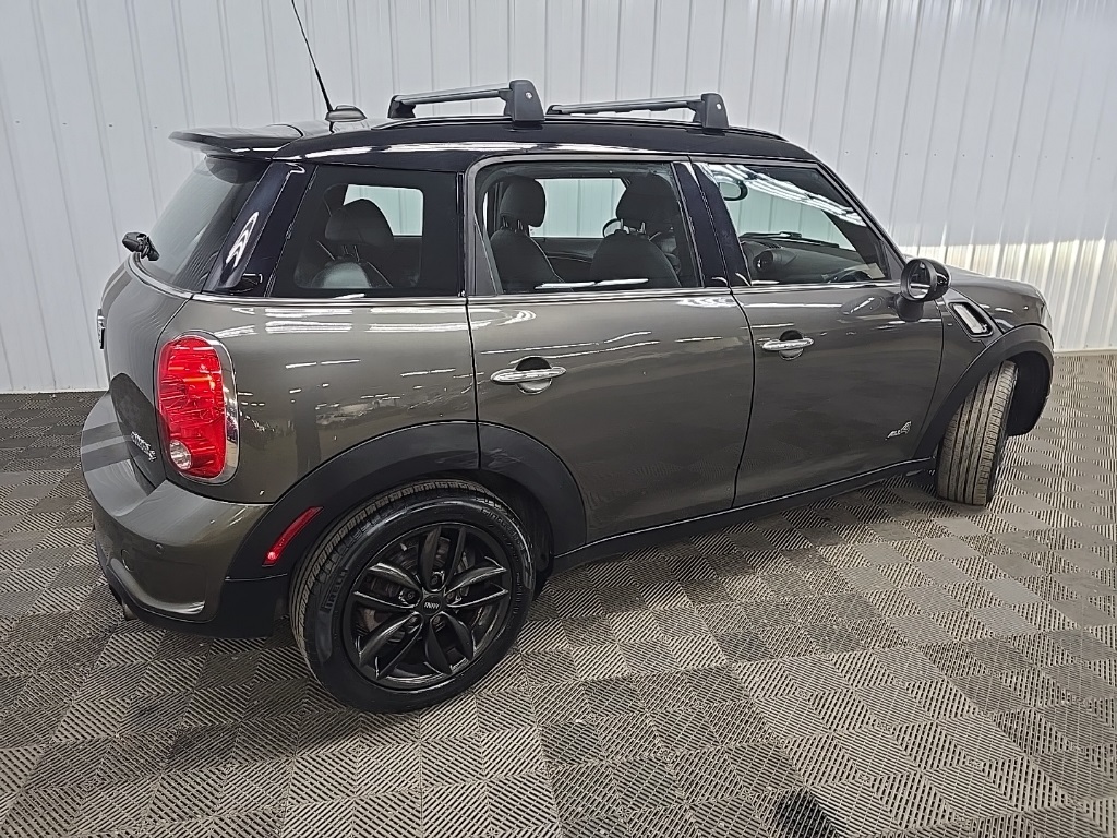 2013 Mini Cooper S ALL4 photo 3