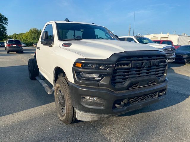 2025 Ram 3500 Tradesman photo 3