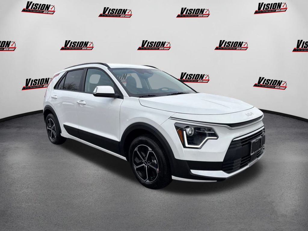 2026 Kia Niro EX photo 2