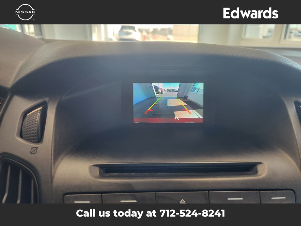 2015 Ford Focus SE photo 24